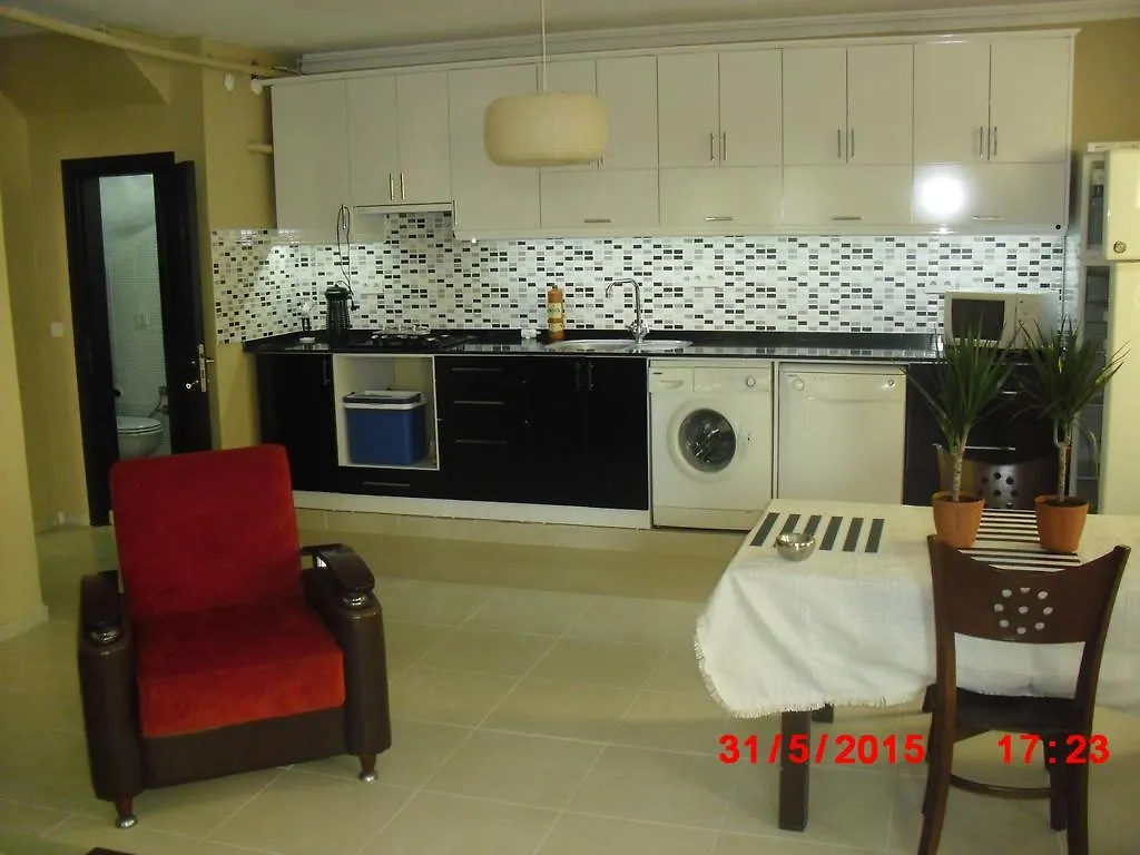 Gaby Apartment 쿠사다시