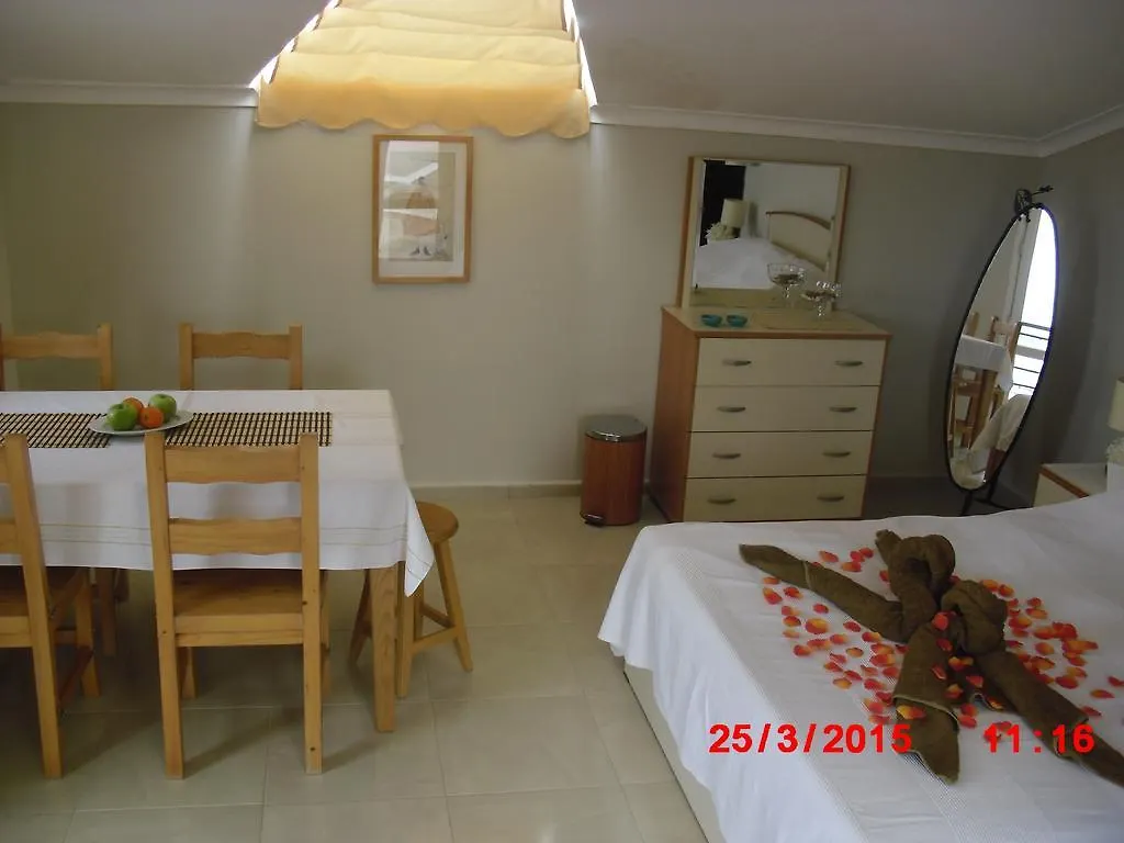Gaby Apartment 쿠사다시 터키