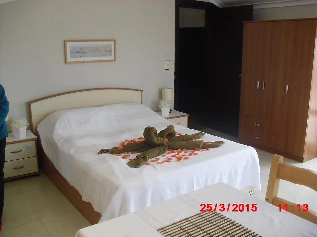 Gaby Apartment 쿠사다시