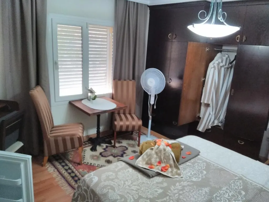 Gaby Apartment 쿠사다시